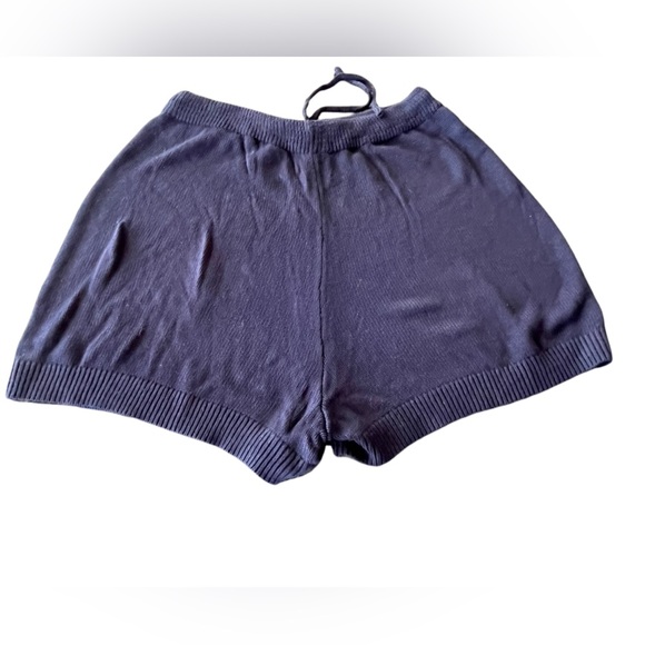 💙Navy blue size Large sweater shorts with drawstring waist. Great weight! - Picture 3 of 4